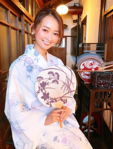 モデル_山吹香織