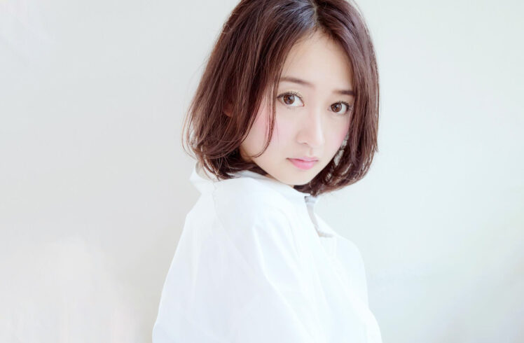 モデル_山吹香織