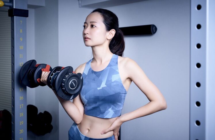 モデル_山吹香織