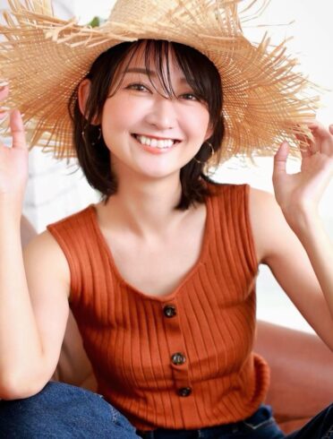 モデル_山吹香織
